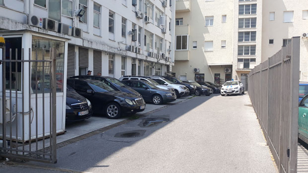 Подгорица: Иза браве и порески инспектори због прања новца и утаје пореза